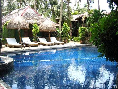 Fridays Boracay Resort 6